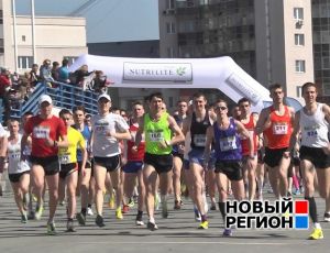 Трагедия на полумарафоне в Нижнем Новгороде: один спортсмен умер во время забега при +30, еще 6 попали в больницу