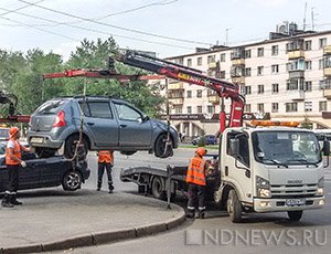 В Симферополе начинают работу эвакуаторы