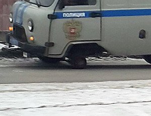 В Магнитогорске у полицейской машины на ходу отвалилось колесо (ФОТО)