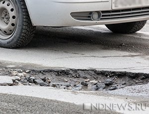 Правительство Крыма раскритиковало качество дорожных работ в Симферополе: сделанное от нетронутого не отличишь