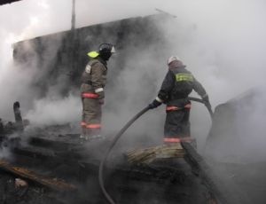 На пожаре в Улан-Удэ погибли двое взрослых и двое детей