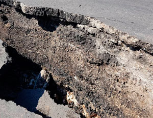 Могли быть и человеческие жертвы… Общественники требуют наказать виновных в разрушении дороги под Севастополем (ФОТО)