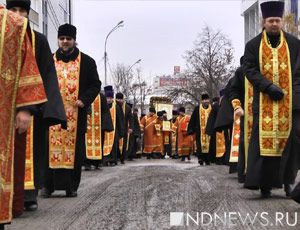 В Екатеринбурге на крестном ходе в честь Пасхи пронесут мощи святых