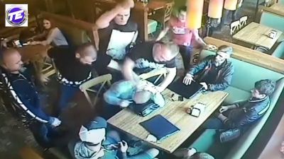 Разборка в стиле 90-х: в семейном кафе восемь крепких парней избили посетителей (ВИДЕО)