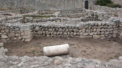 В Крыму обнаружили остатки грандиозного древнего храма