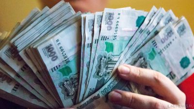 В Златоусте замдиректора магазина вытащила из кассы почти полмиллиона рублей