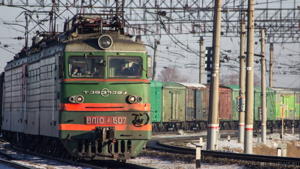 Семь поездов задержаны из-за аварии в Челябинской области