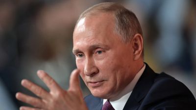 Путин предложил искоренить вторую смену в школах