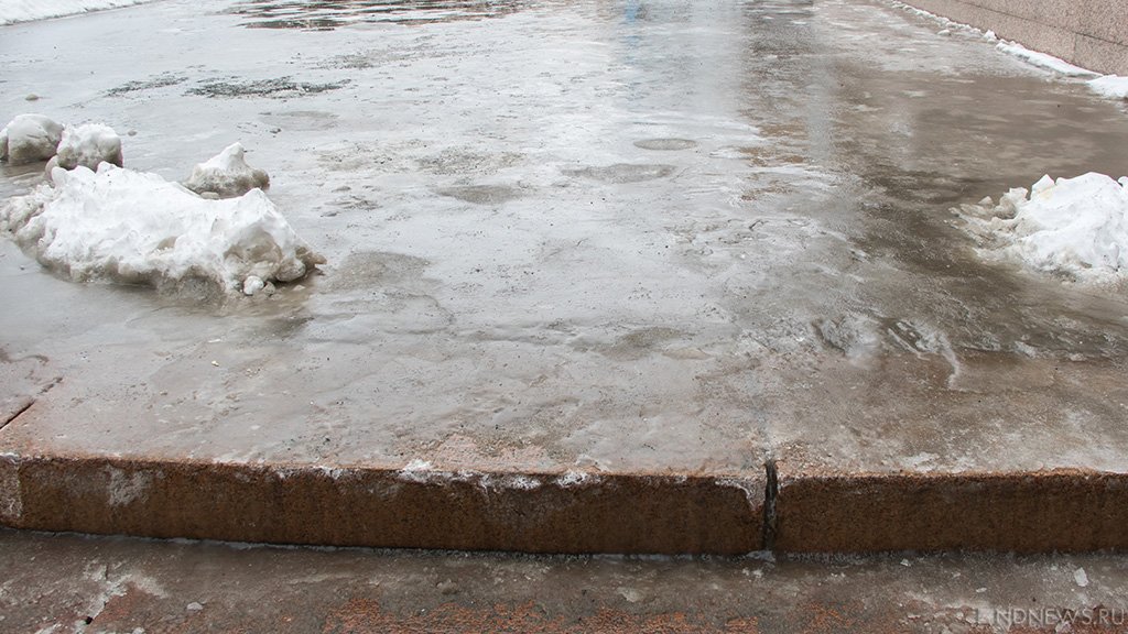 На Южный Урал обрушился ледяной дождь. Междугородные рейсы отложены