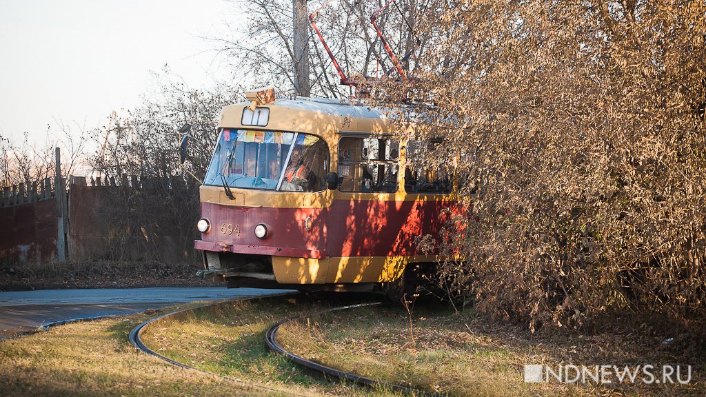 К ЧМ по футболу властям Екатеринбурга придется закупить тысячу единиц общественного транспорта / Упор будет сделан на трамваи