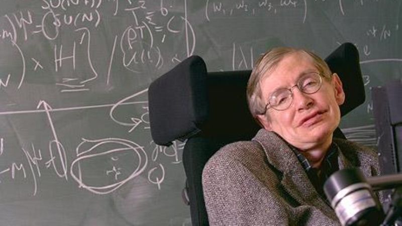 На 77-м году жизни скончался физик-теоретик Стивен Хокинг