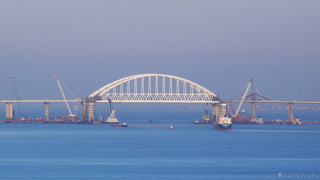 Путин: Крымский мост может быть готов к лету