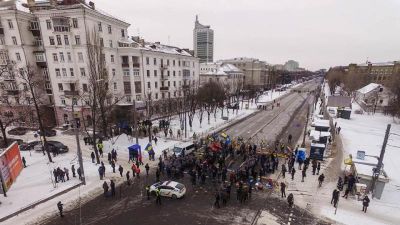 На Украине обостряется обстановка вокруг российских избирательных участков