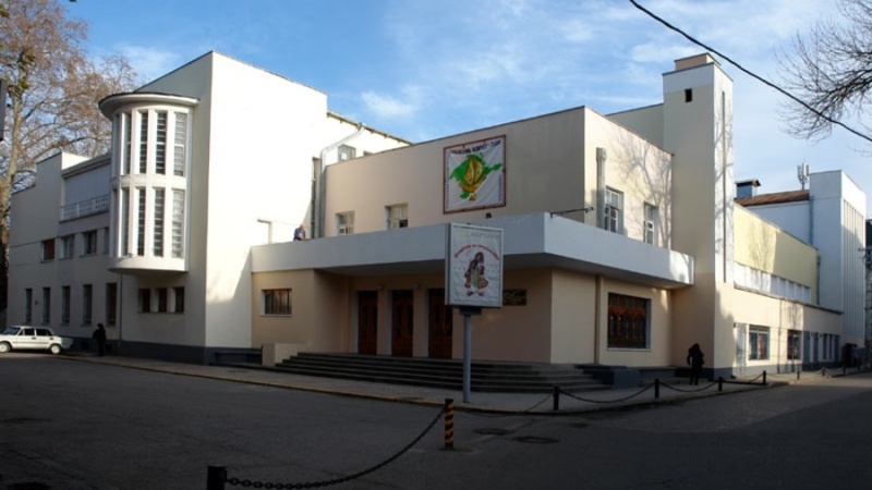 Финнадзор ищет 33 миллиона бюджетных рублей в крымскотатарском театре