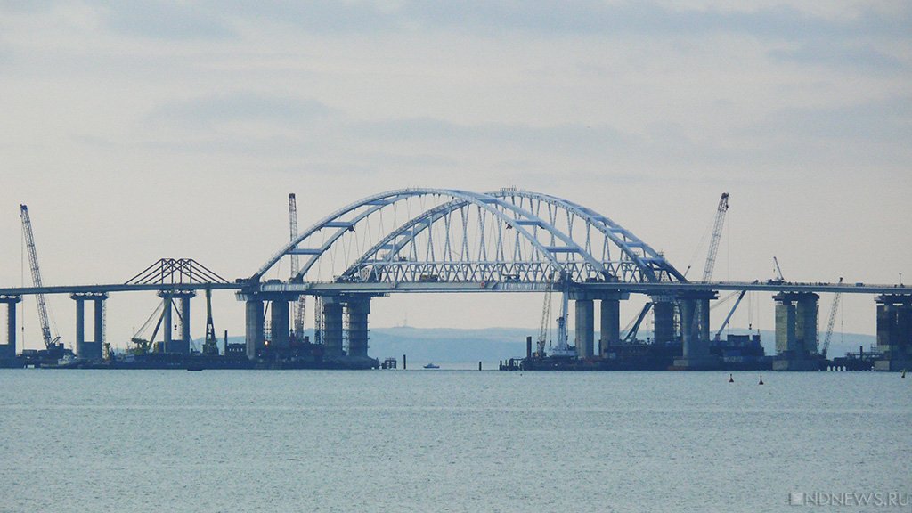 Керченский пролив защитят от стоков с Крымского моста