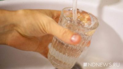 Свердловчане не хотят пить воду из-под крана из-за ее низкого качества
