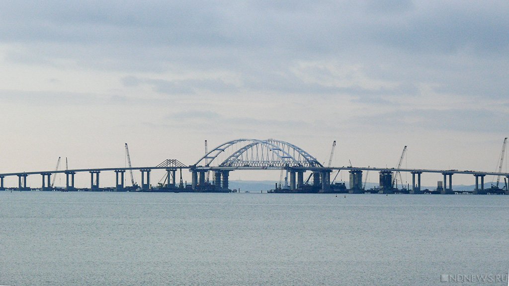 Хуснуллин сообщил, когда заменят поврежденные пролеты Крымского моста