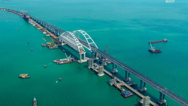 В первые сутки Крымский мост загрузили на 30%