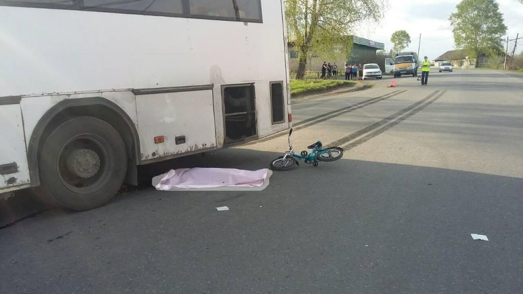 В Челябинской области дошкольник погиб под колесами автобуса