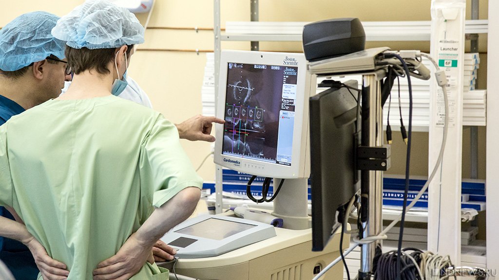 Хирург во время операции выжег свои инициалы на донорской печени