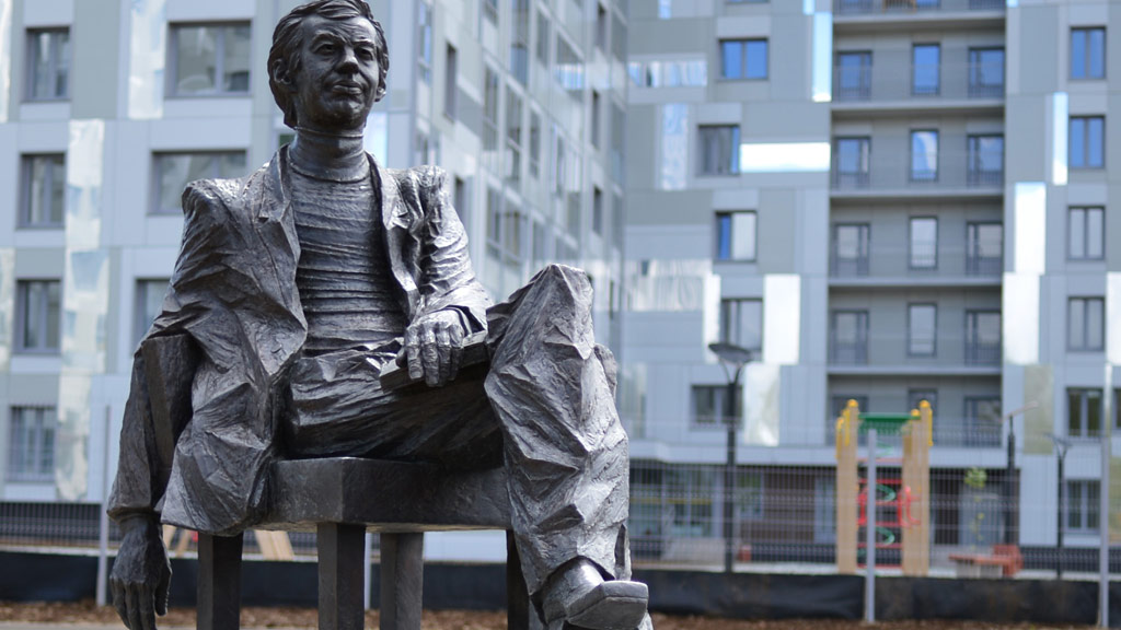 На Урале открыли единственный в России памятник советскому актеру Георгию Буркову