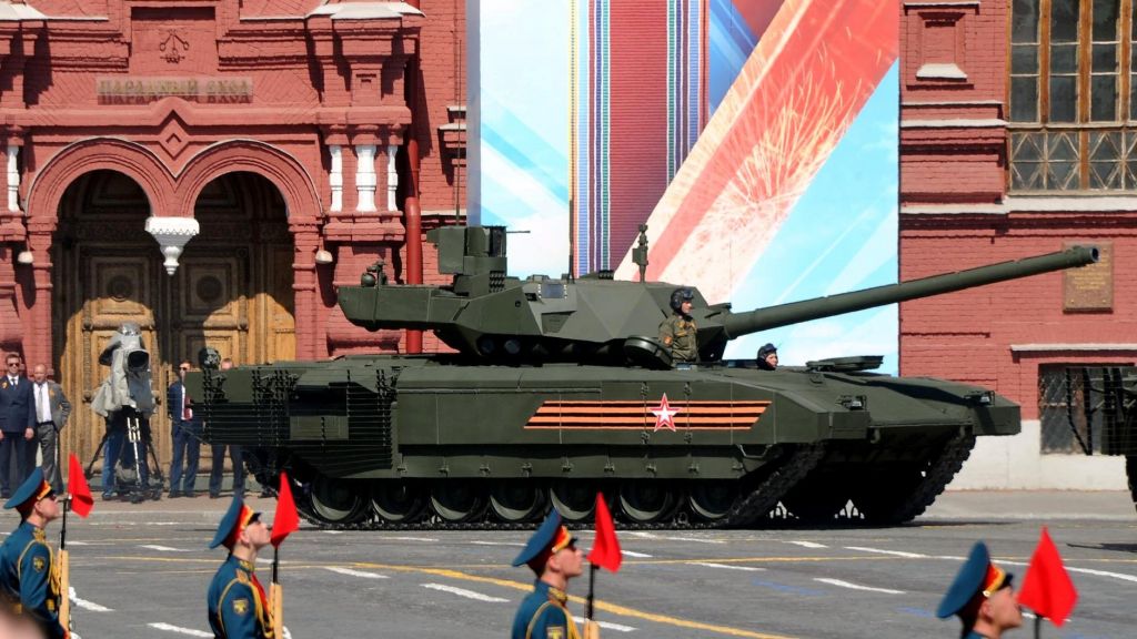 Танк «Армата» стоит на вооружении армии России