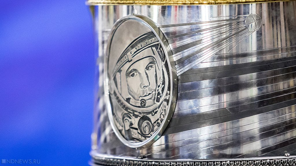 Челябинцы прикоснулись к Кубку Гагарина (ФОТО)