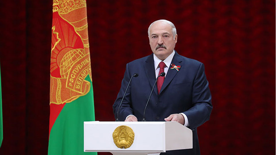 «Непродуманно!» Лукашенко срочно потребовал отменить запрет на ночную продажу алкоголя