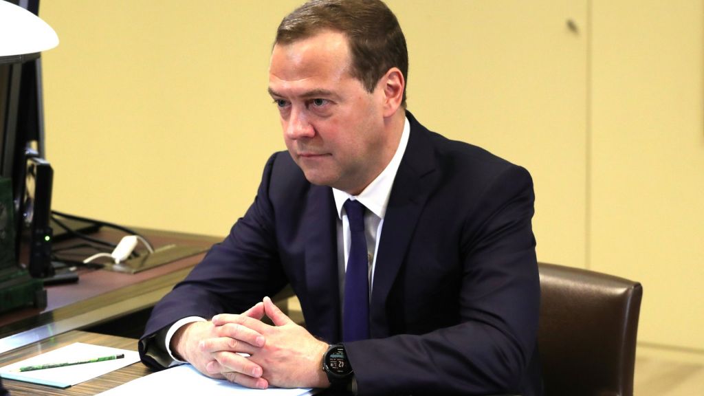 Премьер Белоруссии поговорил с Медведевым по телефону: пожелал счастья и благополучия