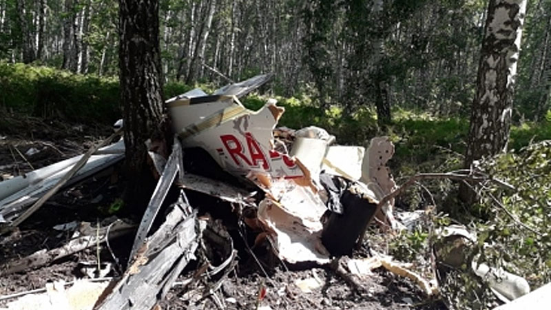 Пропавший в Сибири самолет найден, пилот погиб