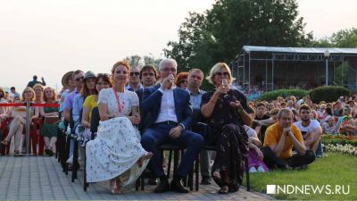 Начали с классики – закончили «Подмосковными вечерами»: как Екатеринбурге открывали «Венский фестиваль» (ФОТО)