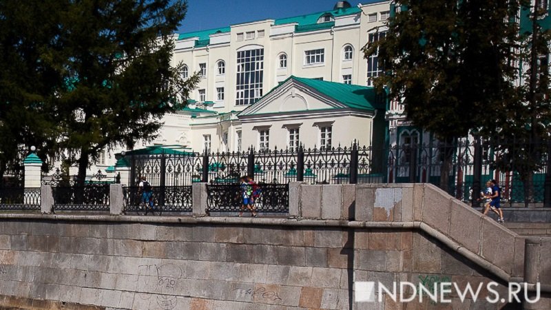 Новая общественная палата начинает работу, закрыв заседание от СМИ