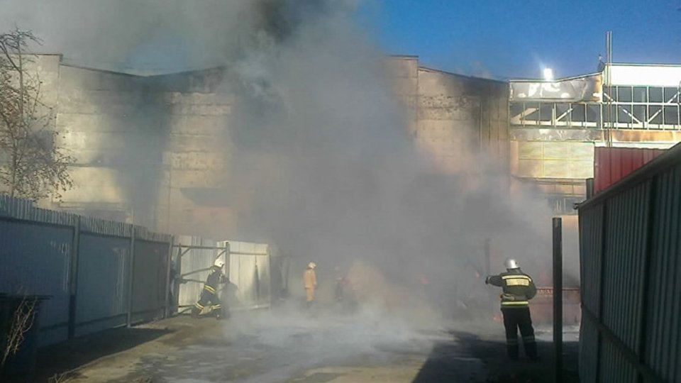 Пожару на рязанском заводе присвоили максимальный уровень сложности