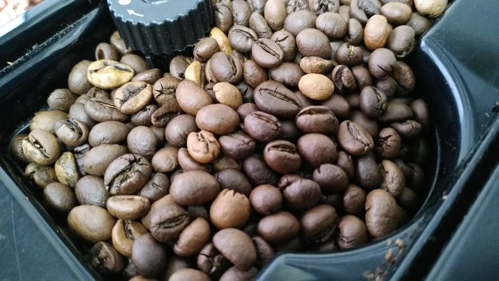 Ученые объяснили пристрастие людей к черному кофе
