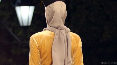 На Ямале девочка отказалась ходить в школу из-за запрета на ношение хиджаба