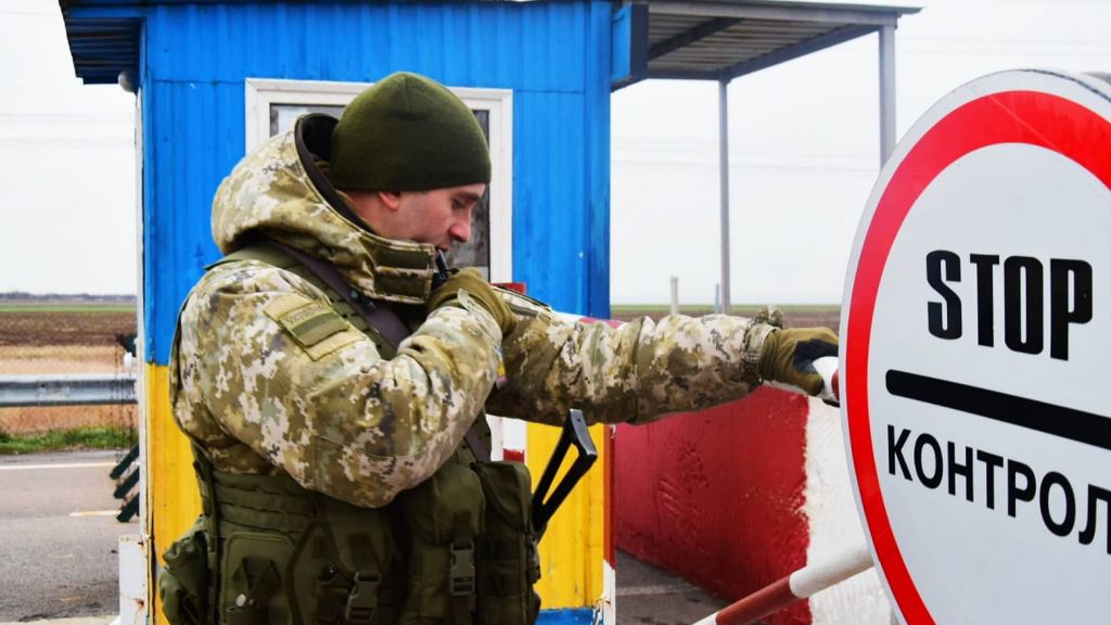 Сеня тайный агент ФСБ?: украинцы обсуждают заграждение в Крыму