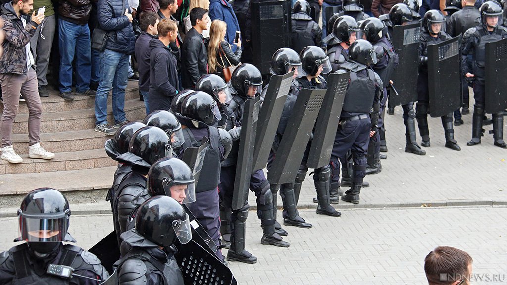 «Я выхожу! А ты?» Почти 100 человек задержано в Минске во время протестов