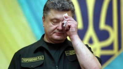 Порошенко пытался приглушить негативный эффект от военного положения, купив рекламу у Цукерберга