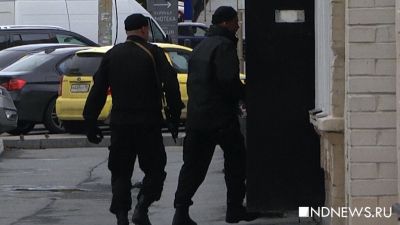 Обыски прошли в одном из ОВД Москвы: полицейского подозревают в получении взятки
