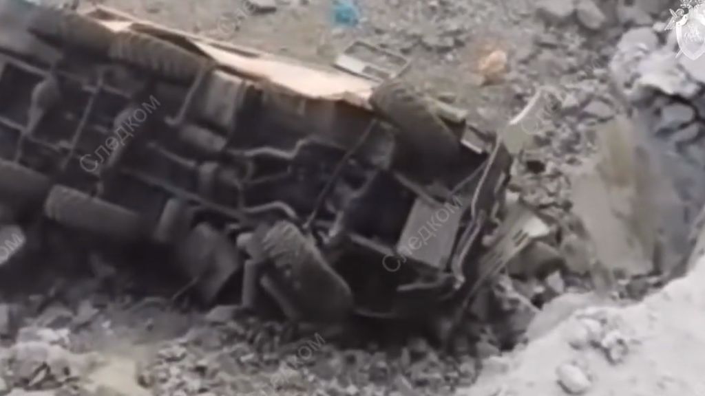 Из-за падения автобуса на шахте в Кузбассе погибли 6 человек, 16 пострадали