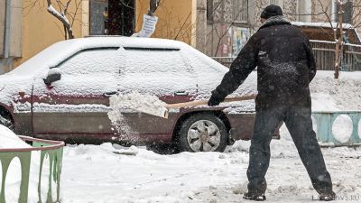 Мэрия Челябинска отказалась вывозить снег с придомовых территорий