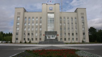 Власти Ноябрьска покупают украшения для города за 50 млн рублей (ФОТО)