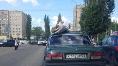 В полиции не увидели нарушений в перевозке трупа на крыше машины