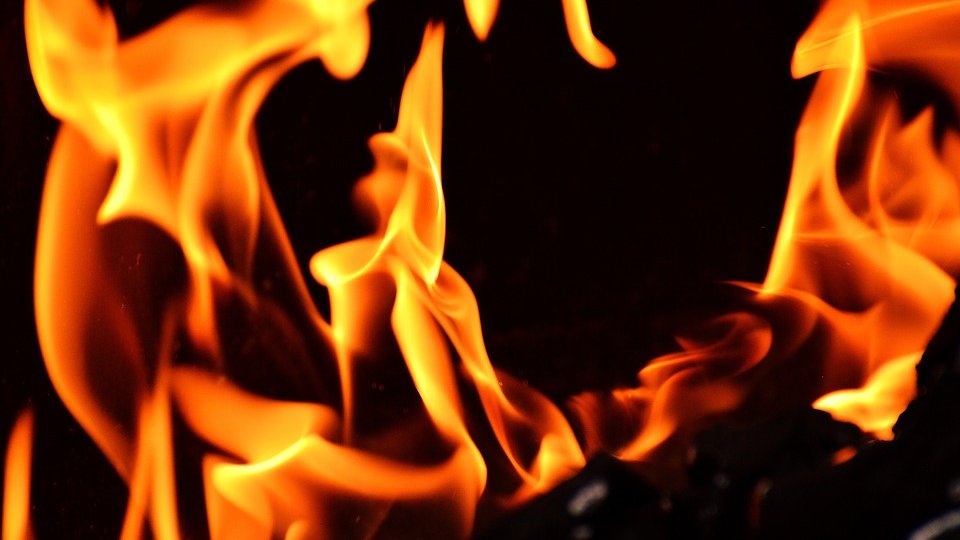 В Тюменской области человека сожгли живьем за кражу колеса