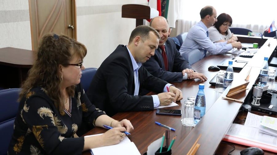 Кандидат в губернаторы Зауралья Шумков сдал в избирком документы на регистрацию