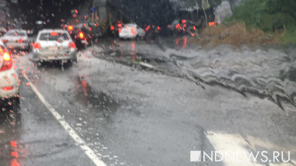 В Индии проливные дожди стали причиной смерти 40 человек