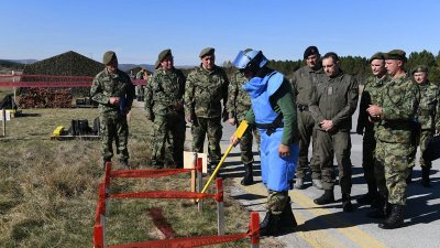 Последствия агрессии НАТО: более 80 военных объектов Сербии остаются заминироваными