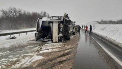 В аварии с автобусом под Воронежем пострадали 14 граждан Украины