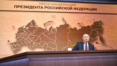 Путин признал проблему с зарплатами врачей и назвал увеличение тарифа ОМС «не самым лучшим решением»