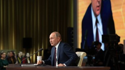 «Донбасс порожняк не гонит»: Путин бросил камень в Зеленского